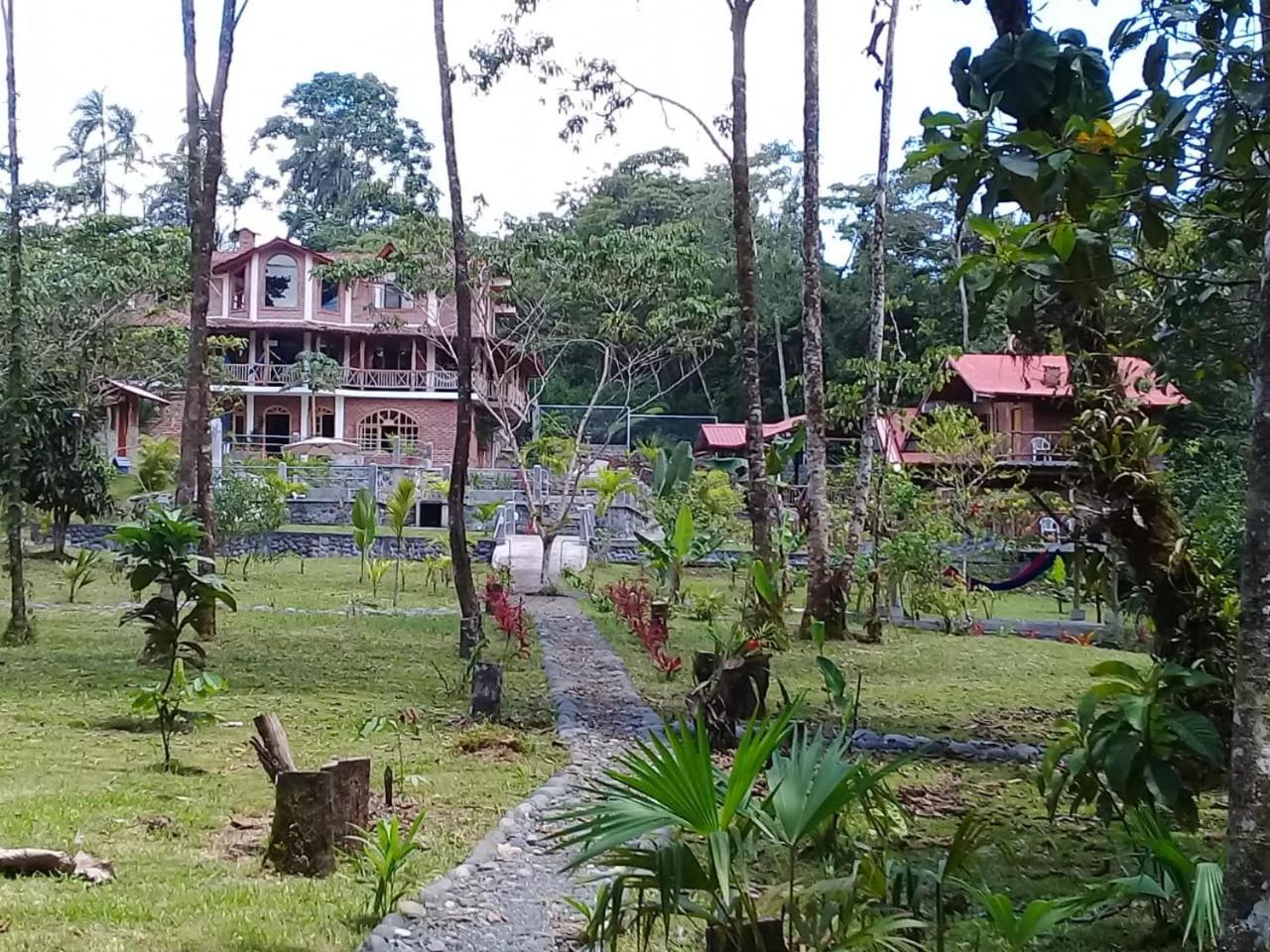 La Casa del Rio B&B Puyo Esterno foto